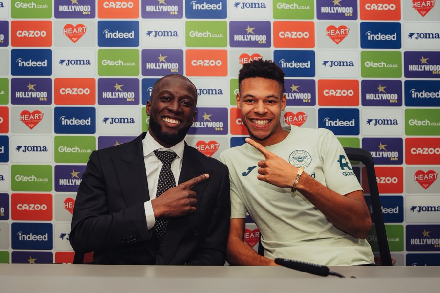 Kaye Furo and father Iyenemi. (Photo Credit: Fabrizio Romano Media)