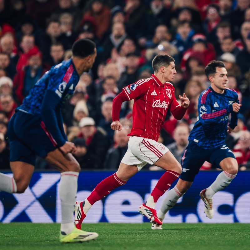 Nottingham forest players in action against Arsenal (Photo Credit: Nottingham forest via X)