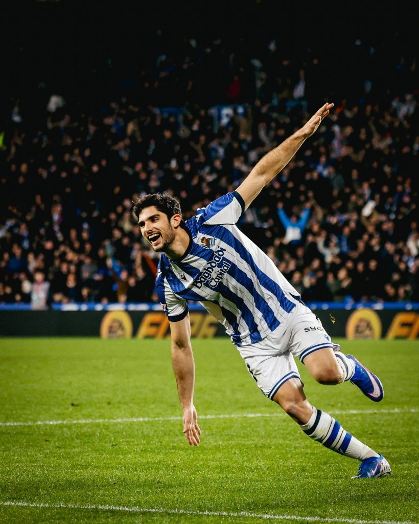 Guedes after scoring (Photo Credit: Real Sociedad via X)