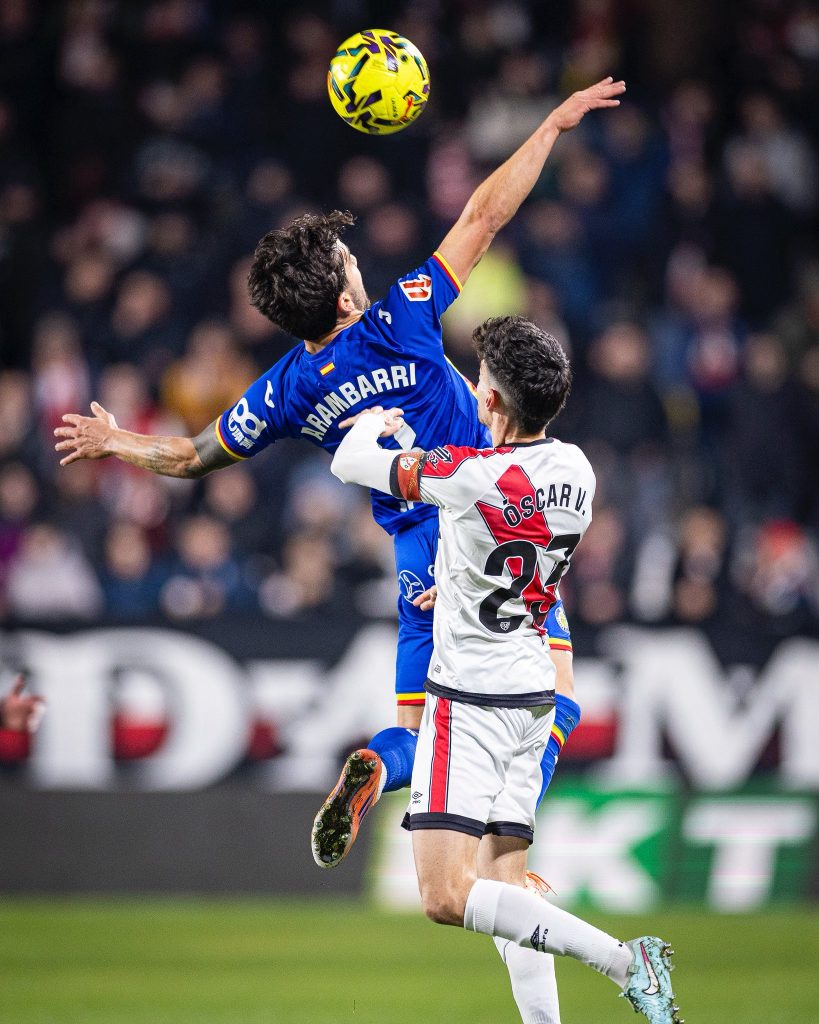 Arambarri and Oscar Valentin (Photo Credit: Getafe via X)