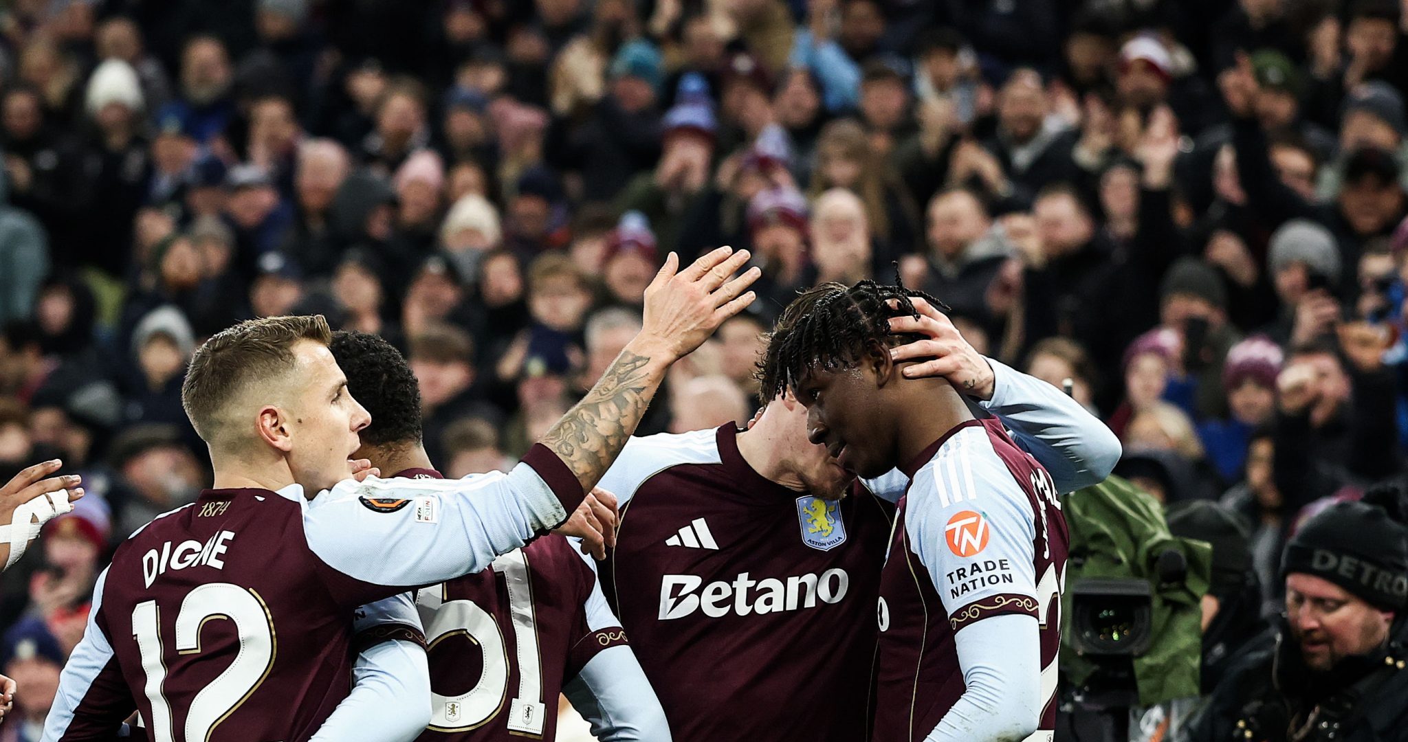 Aston Villa vs RB Salzburg (Photo Credit: Aston Villa Media)