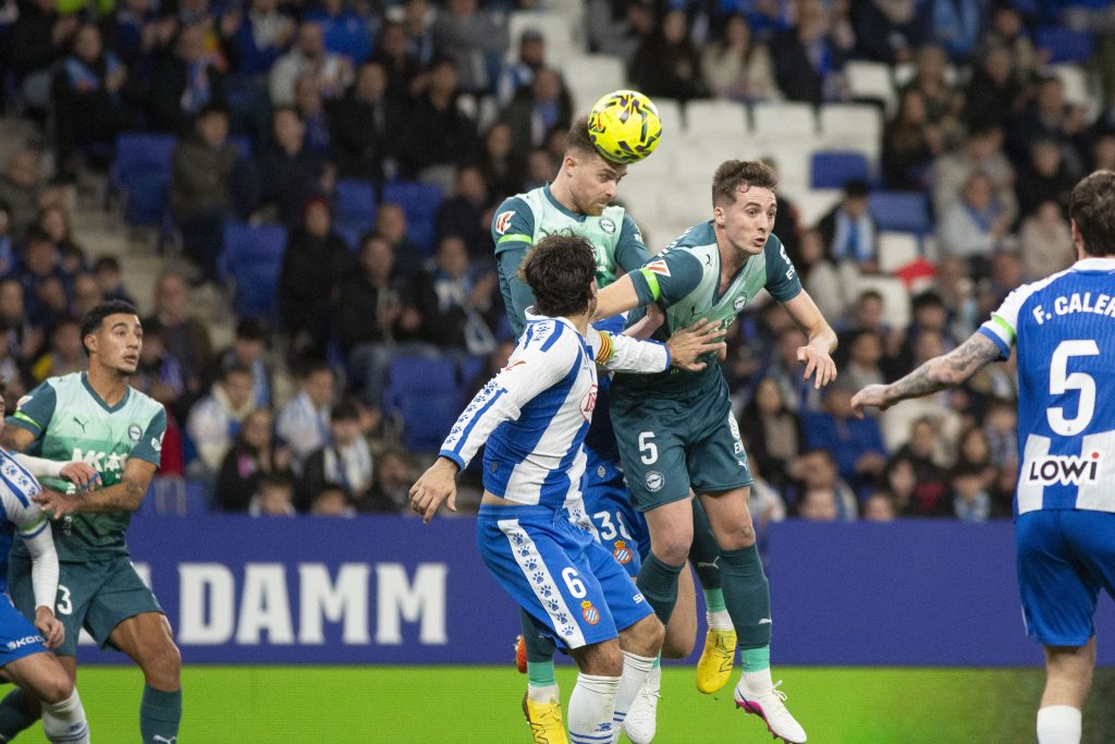 RCD Espanyol de Barcelona vs Deportivo Alavés (Photo Credit: Deportivo Alavés via X)