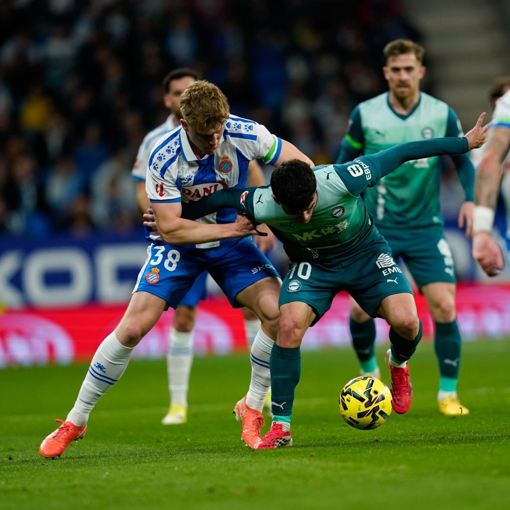 RCD Espanyol de Barcelona vs Deportivo Alavés (Photo Credit: Deportivo Alavés via X)