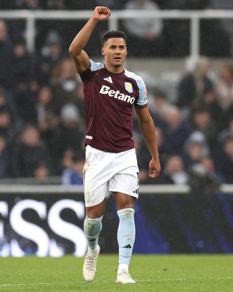 Oliie Watkins  after scoring (Photo Credit: Aston Villa via X)