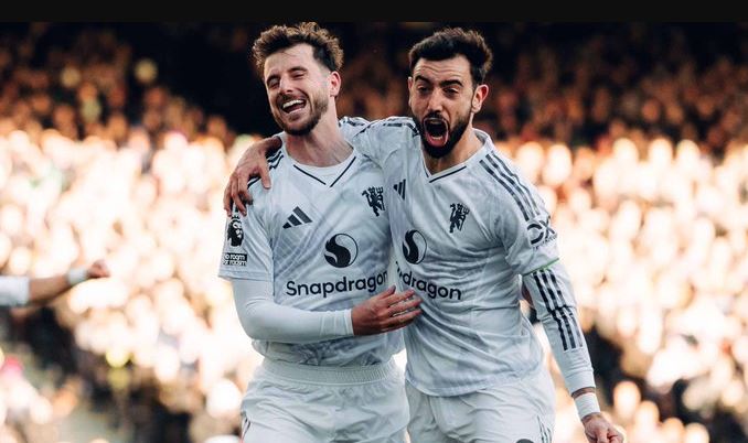 Mason Mount and Bruno Fernandes. (Photo Credit: Man United Media).