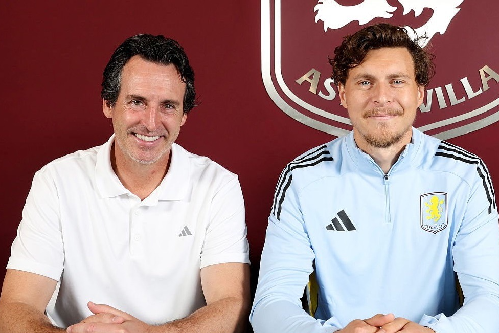 Unai Emery and Lindelof of Aston Villa (Photo Credit Villa via X)