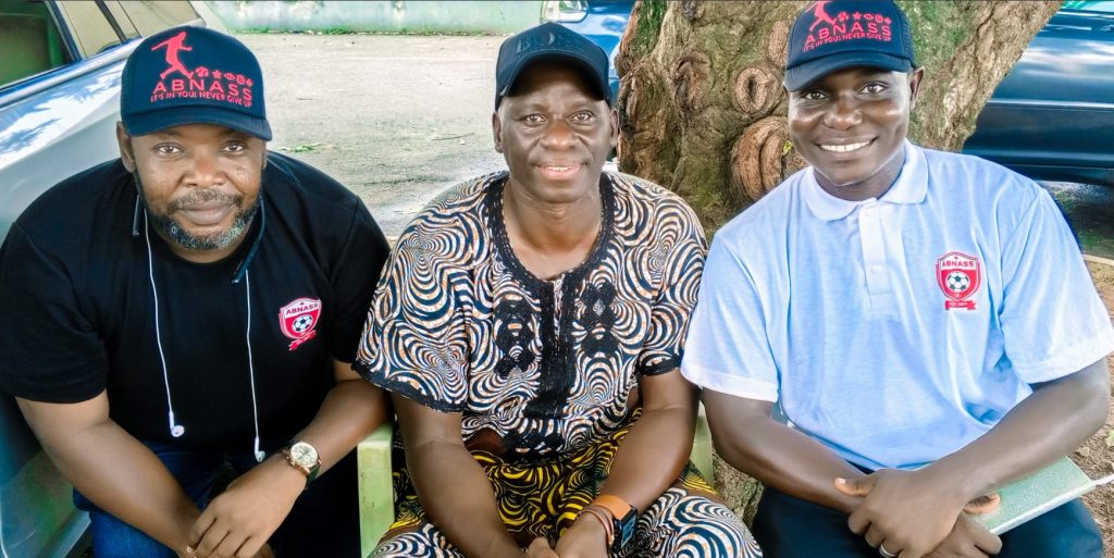 Dosu Joseph in the middle. (Photo Credit: Dosu's Media via instagram).