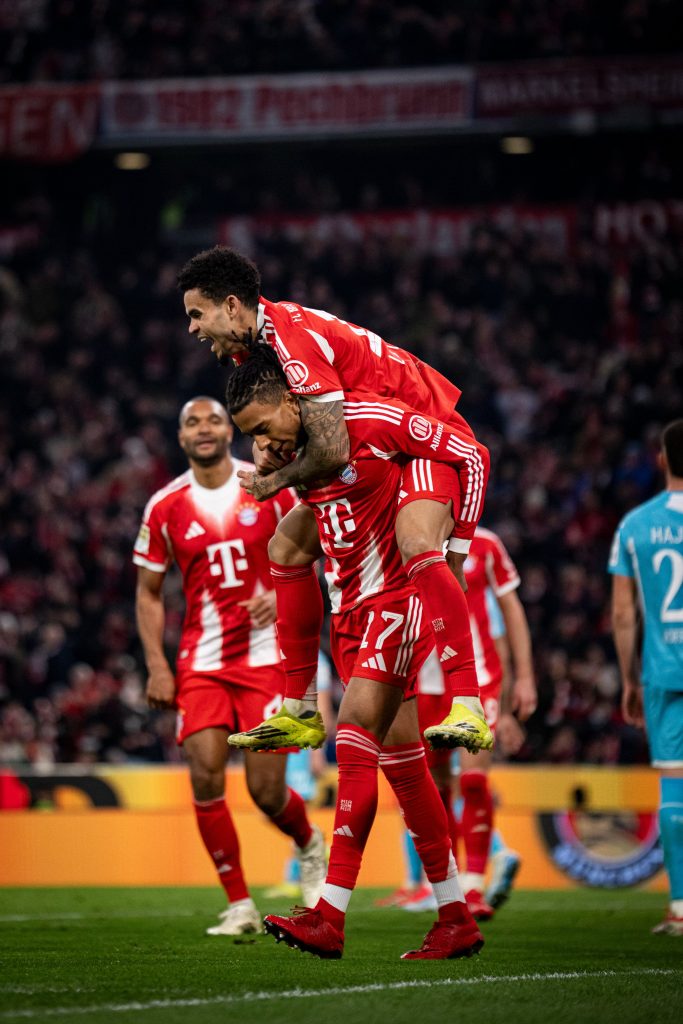 Michael Olise and Luis Díaz - photo credit: Bayern Munich via x