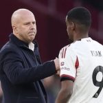 Arne Slot and Alexander Isak- Photo credit: Fabrizio Romano via X