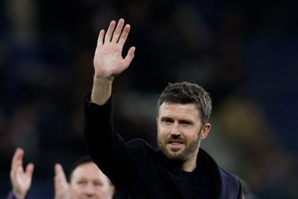 Manchester United interim manager Michael Carrick celebrates after the Defeating Everton 1-0 - Photo Credit : REUTERS
