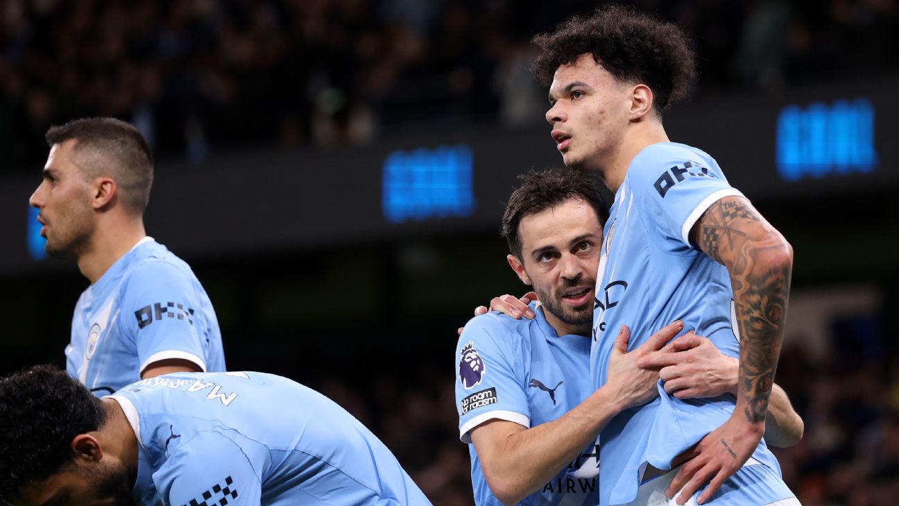 Manchester city celebrating their win. (photo credit: ESPN media)