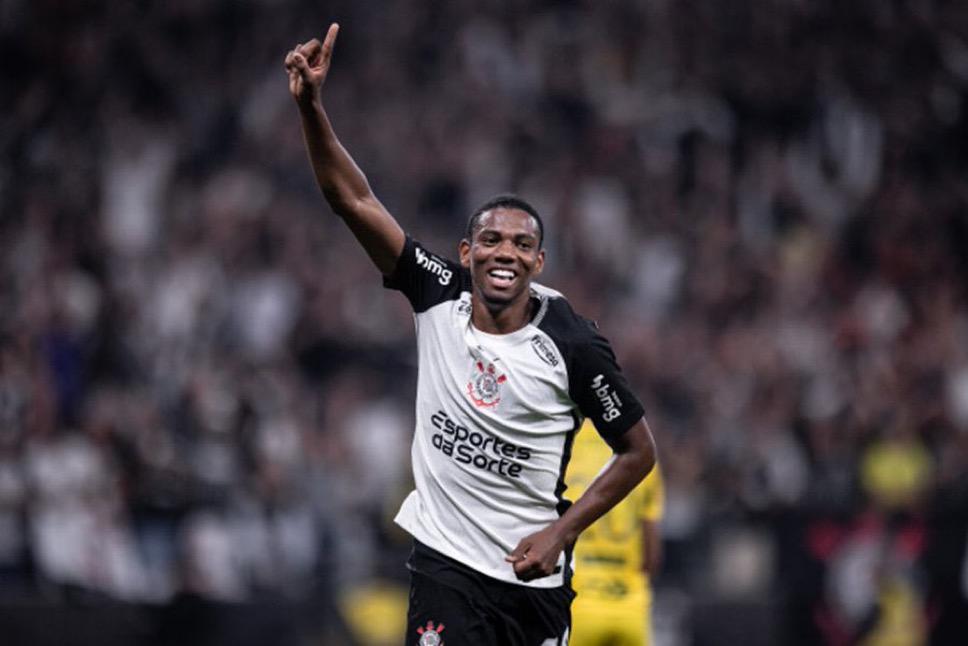 Corinthians midfielder André Luiz (Photo credit: Fabrizio Romano)