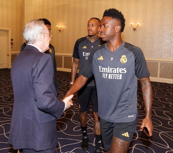 Florentino Pérez and Vinicius Jr. (photo credit: fabrizio romano via x)