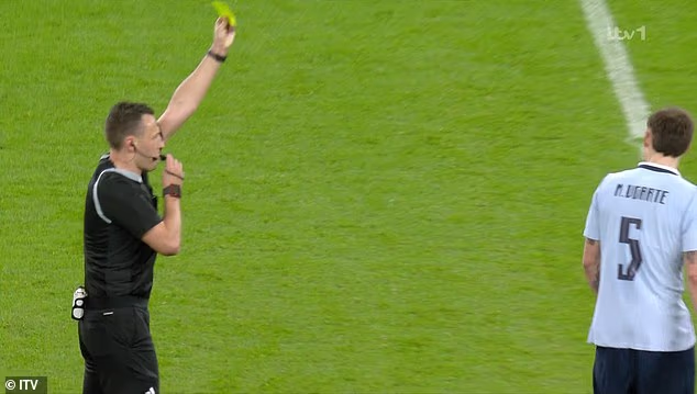 Manuel Ugarte was shown a second yellow late on in Uruguay's clash with England but somehow stayed on the pitch - Photo Credit : Dailymail