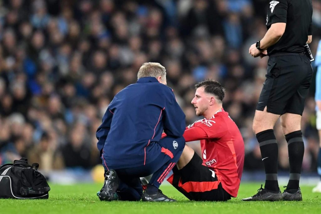 Mason Mount injured - Photo Credit :  NYTimes