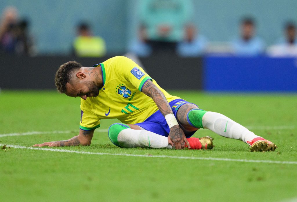 Neymar Jr Injured - Photo Credit : CNN