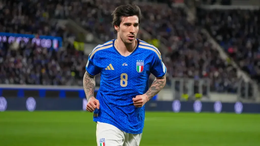 Sandro Tonali representing Italy - Photo Credit : Sports Bible