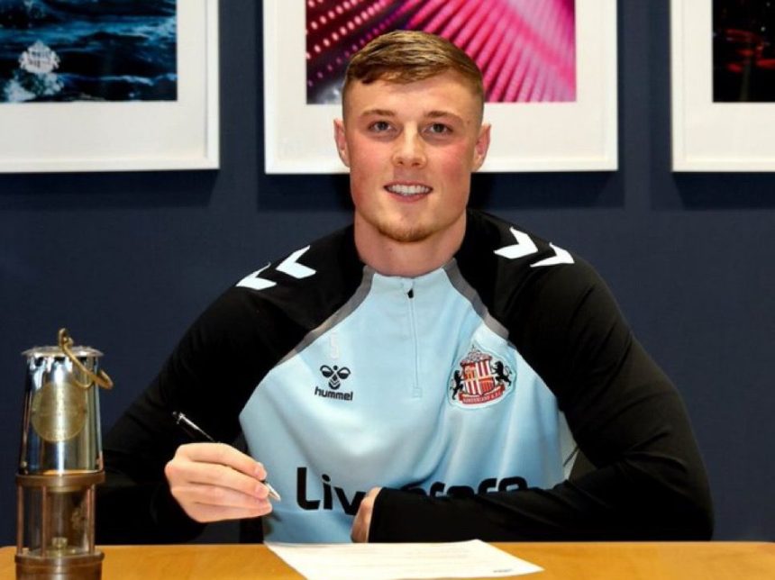 Dan Ballard Signs new contract (Photo credit: Sunderland FC media)