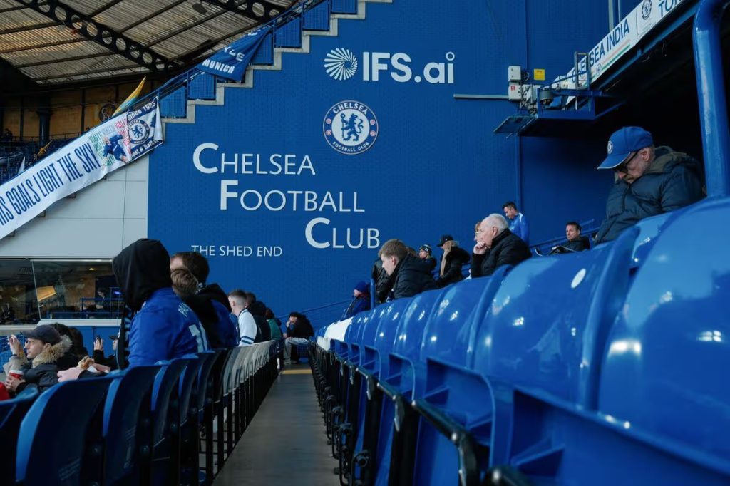 Chelsea hit with transfer ban and biggest ever Premier League fine after breaking rules (photo credit: Mirror)
