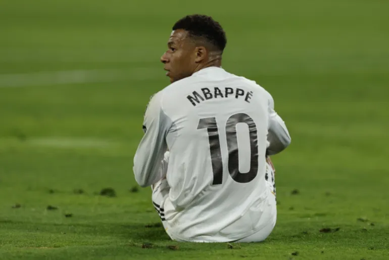 Real Madrid Confirm Mbappé Muscle Injury (photo credit: aljazeera media)