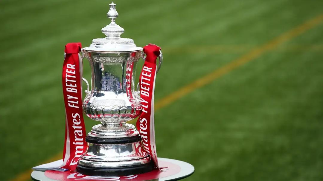 FA cup trophy (photo credit: GOAL)