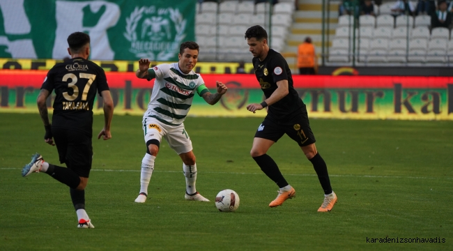 Konyaspor: 1 - Çaykur Rizespor: 2 (Photo credit: son havadis media)