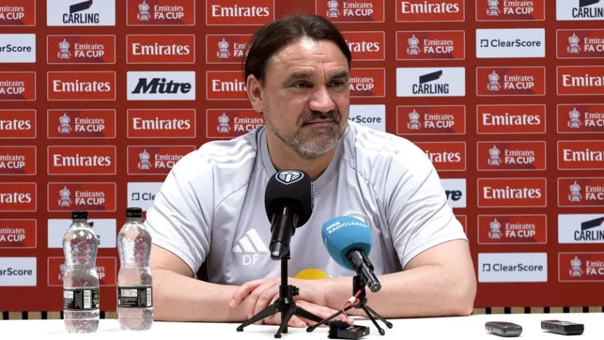 Daniel Farke press conference. (photo credit: leeds united media)
