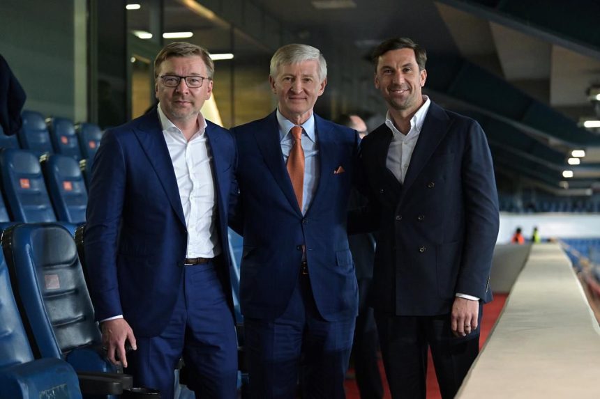 Shakhtar Donetsk president Rinat Ahmetov with CEO Sergej Palkin and sporting director Darijo Srna- Photo credit: Fabrizio Romano via X