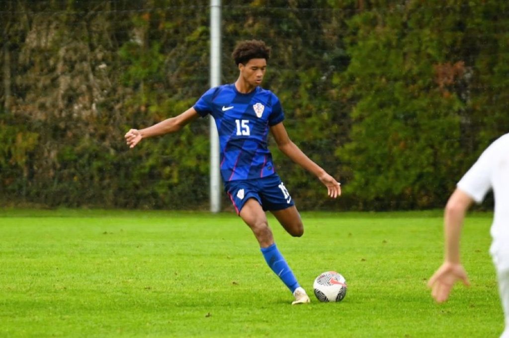 Borussia Dortmund lead the race to sign young defender Liam Claude Kanté (photo credit: Fabrizio via x)