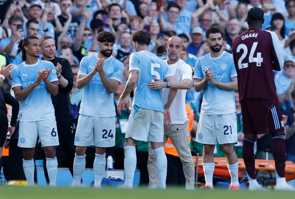 Manchester City players say Goodbye to pep Guardiola (Photo credit: Reuters)