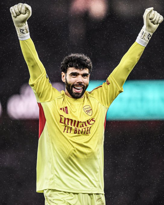 David Raya wins the Premier League Golden Glove for the 2025/26 season (Photo credit: Fabrizio via X)