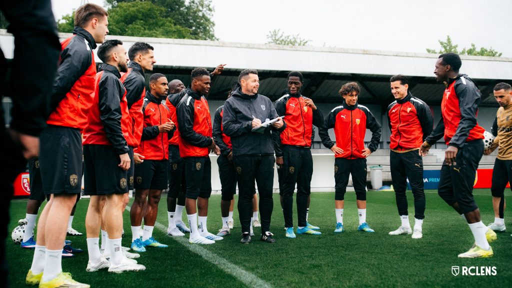 Lens training photo ahead of final against Nice- Photo credit: RC Lens media