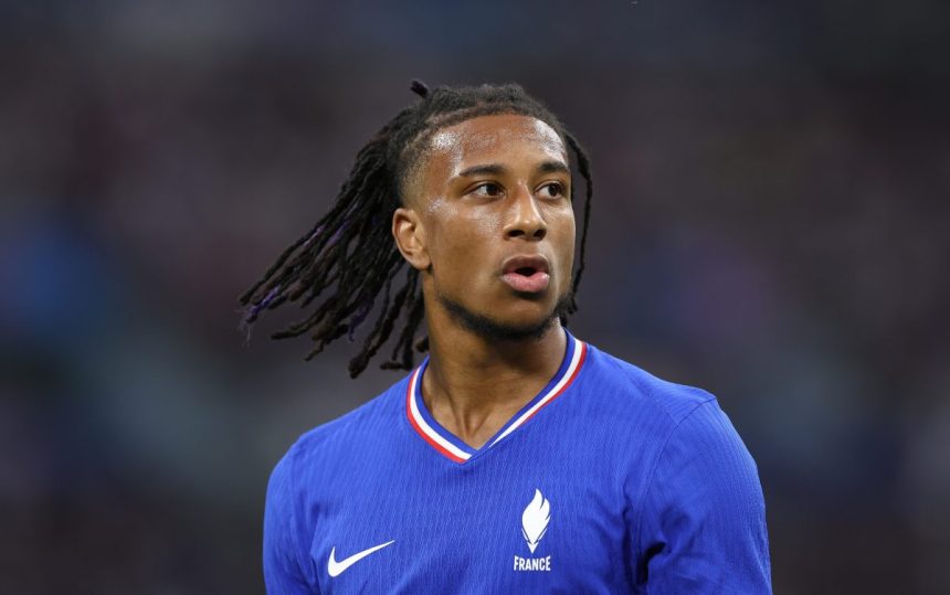 Michael Olise representing France National team- Photo Credit : Yahoo Sports