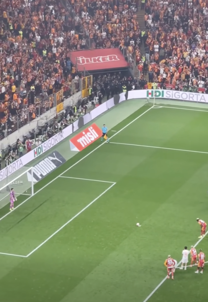 Victor Osimhen scored his first goal from the penalty spot for Galatasaray against Antalyaspor - Photo Credit : Galatasaray, X