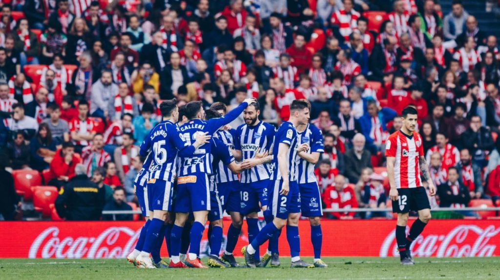 Deportivo alaves celebrating. (photo credit: koobit media)