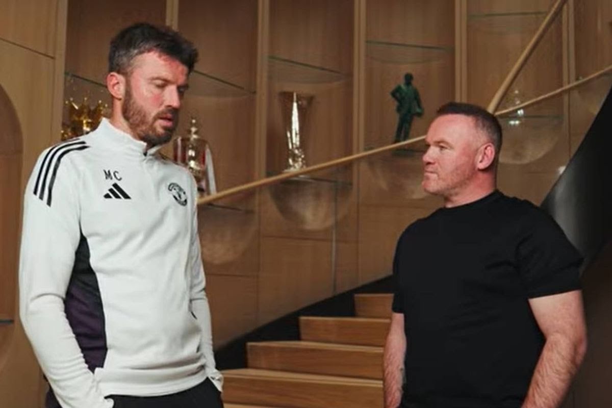 Carrick and Rooney interview (Photo credit: Manchester United news media)