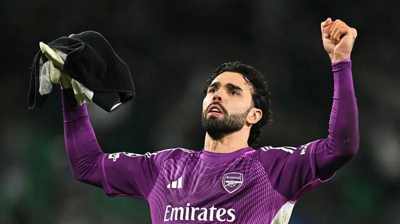 David Raya wins the Premier League Golden Glove for the 2025/26 season (Photo credit: bbc media)
