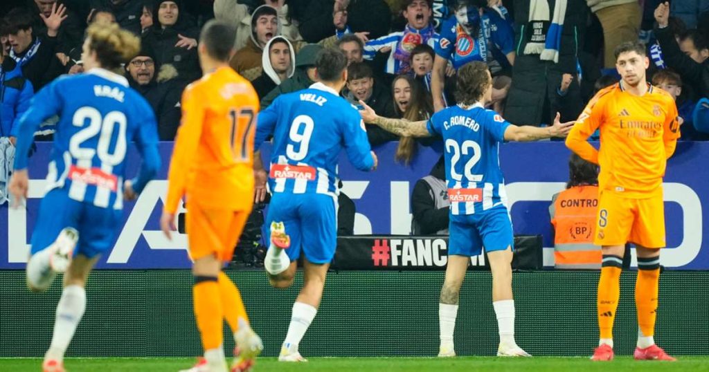 Espanyol players celebrating a goal (Photo credit: fotmob media)