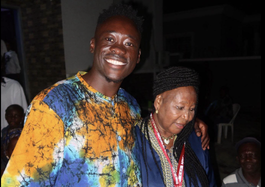 Akor Adams and his mum - Photo Credit : Softfootball Media