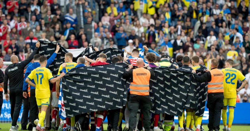Christian Eriksen Briefly Loses Consciousness but Is “Doing Well”, Says Denmark Team Doctor After Scare vs Ukraine - Photo Credit : Lancaster Online
