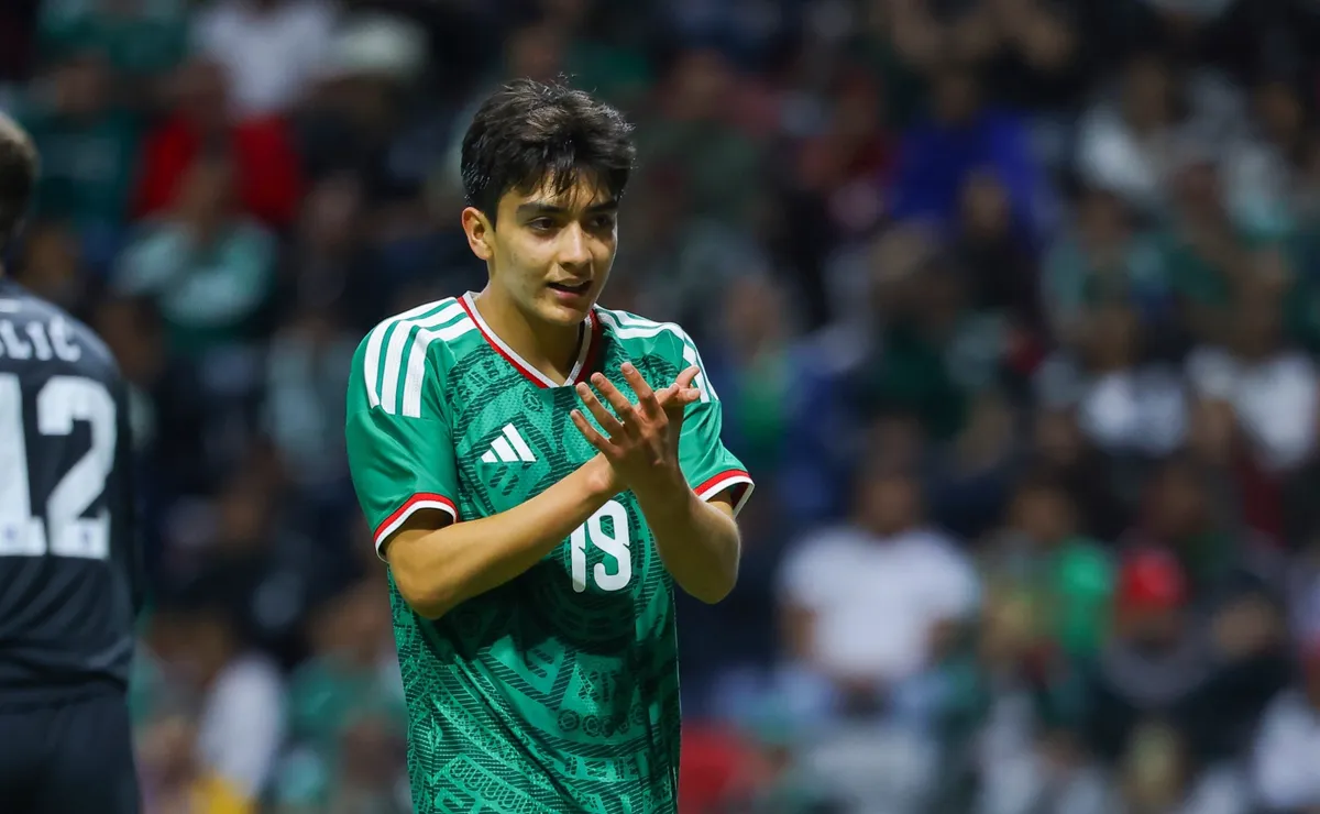 Gilberto Mora Becomes the Youngest World Cup Appearance Maker in History - Photo Credit : World Soccer Talk