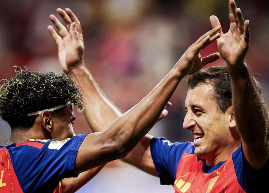 Mikel Oyarzabal and Lamine Yamal - Photo Credit : Fabrizio Romano, X