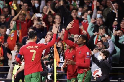 Rafael Leão and Cristiano Ronaldo - Photo Credit : The Express Tribune