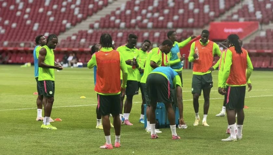 Super Eagles Hold Final Training Session Ahead of Poland Friendly in Warsaw - Photo Credit : Softfootball Media