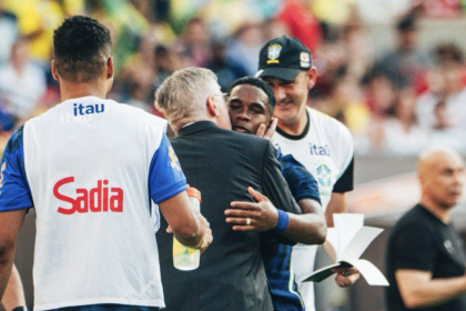 Endrick and Carlo Ancelotti hugging - Photo Credit : Fabrizo Romano, X