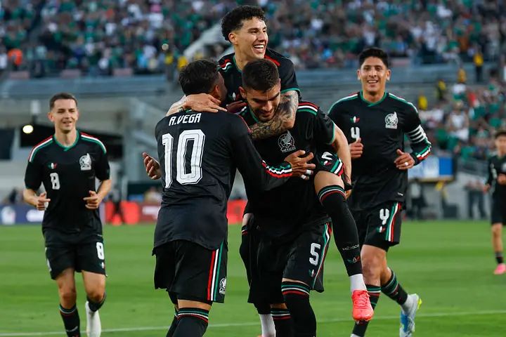 Mexico players (Photo credit: Sports illustrated)