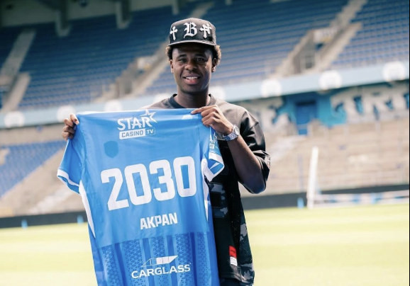 Christian Akpan Signs New Long‑Term Deal and Earns First‑Team Promotion at KRC Genk - Photo Credit : Genk, X