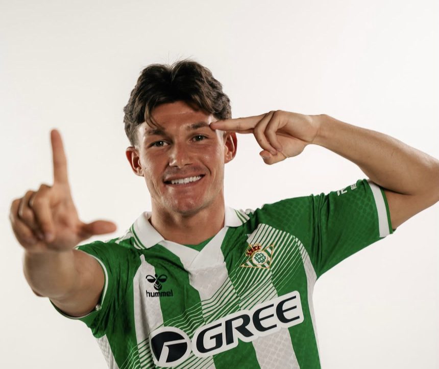 Real Betis include €50m release clause into Fran García’s contract- Photo credit: X media