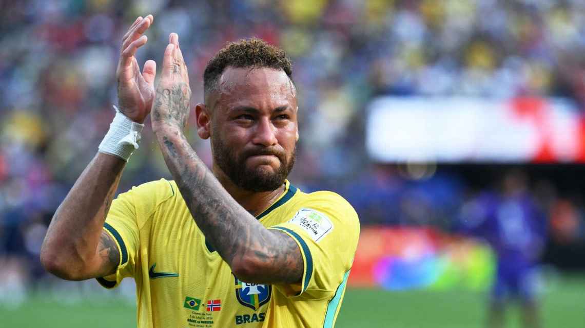 Neymar in tears and he retires from international football (Photo credit: ESPN)