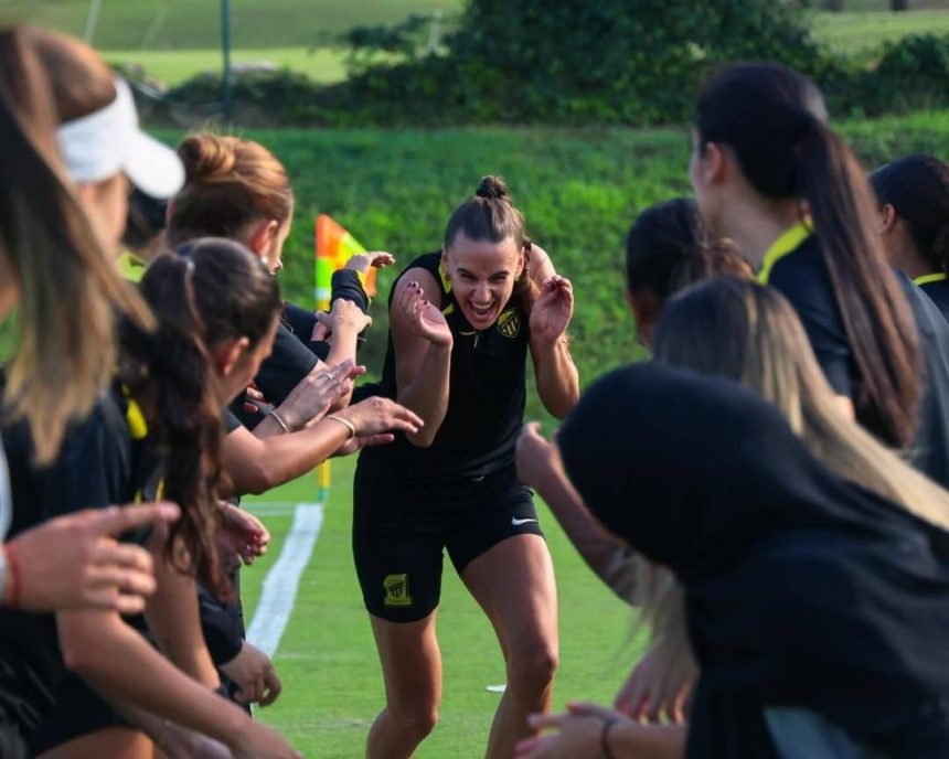 Ashleigh Plumptre Returns to Al‑Ittihad Training After Foot Surgery Recovery - Photo Credit : Al Ittihad Women, X
